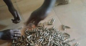 Troops intercept suspect smuggling 800 AK-47 bullets to bandits