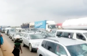 FG diverts traffic on Lagos–Ibadan expressway over Kara bridge repairs