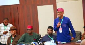 Wike jabs Makinde, warns PDP members against ‘unwinnable fights’