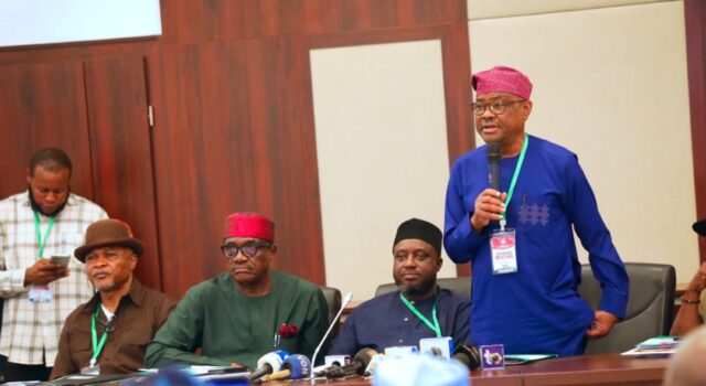 Wike jabs Makinde, warns PDP members against ‘unwinnable fights’