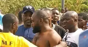 Bank customer snatches rifle, fires at robbers in Niger