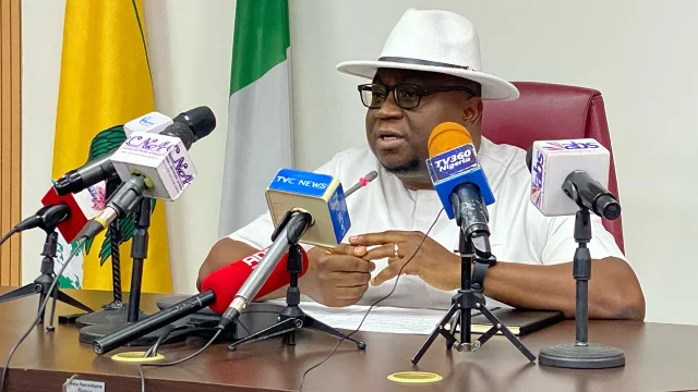 FG moves to evacuate Nigerians as Middle East crisis escalates