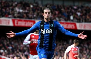 Bournemouth stun Arsenal to open door in Premier League title race Bournemouth