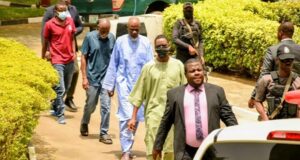 Abuja court bars journalists from covering suspected coup plotters’ trial Journalists