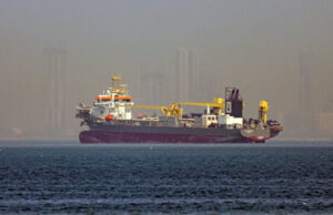 Iran shuts Strait of Hormuz again: Latest developments in Middle East war Strait of Hormuz