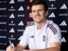Maguire extends Man United contract Maguire