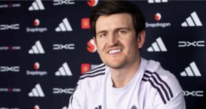 Maguire extends Man United contract Maguire