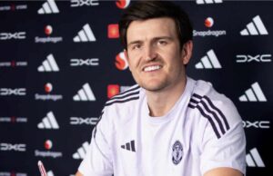 Maguire extends Man United contract Maguire