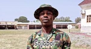 Dismissed soldier dares Army to release payroll, backs pay claims with receipts