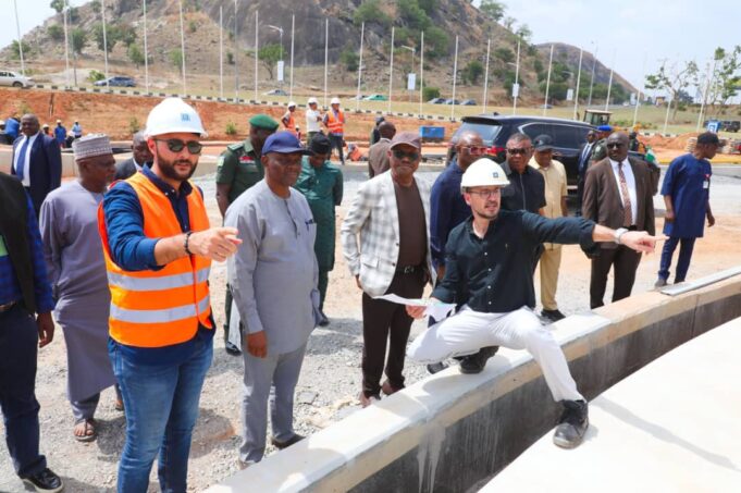 Wike and contractors Wike