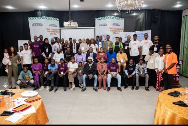Students unveil AI solutions at DeepFunding hackathon finale