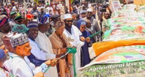 Oluremi Tinubu flags off 2026 planting season in Niger, distributes farm inputs