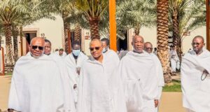 First since 1999: Uba Sani visits Kaduna pilgrims in Saudi Arabia, gives them cash Sani
