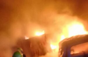 Fire razes mechanic workshop, destroys four vehicles in Oyo