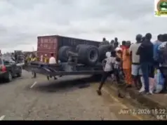 Two trucks, car crash on Lagos expressway