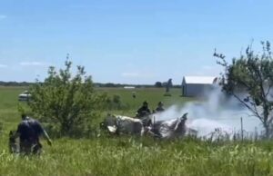 12 die in Missouri plane crash Missouri