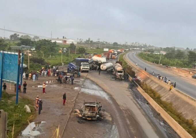 6 die in Lagos-Ibadan expressway accident Expressway