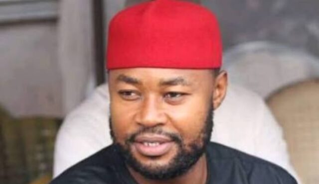 2027: Ebonyi commissioner, 10,000 others dump APC for PDP Ebonyi