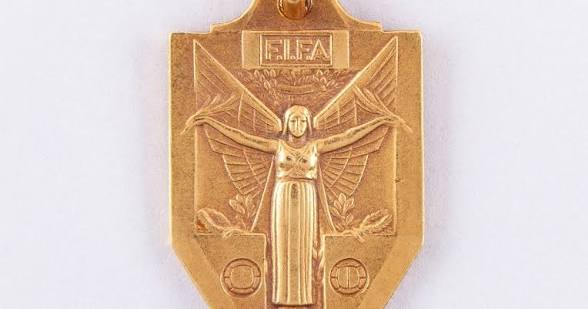 medal pele