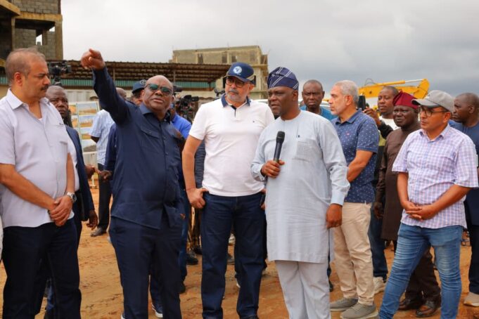 Wike inspecting FCT project Wike