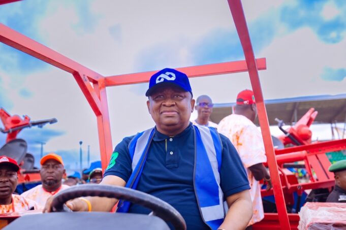 Yayi empowers 2,557 Ogun farmers with modern tools, cash grant Yayi