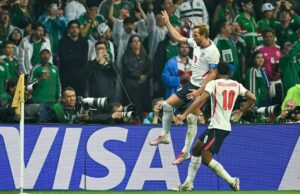 10-man England defeat Mexico to reach World Cup quarter-finals Mexico