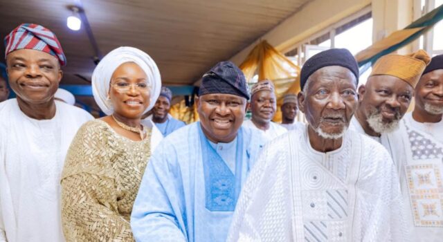 Yayi pledges inclusive governance during meeting with Egba muslim leaders