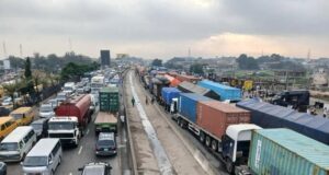 Motorists stranded as multiple crashes cause gridlock on Lagos-Ibadan expressway Lagos