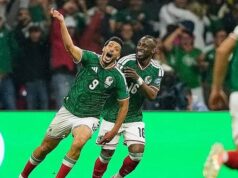 Mexico cruise past Ecuador to book World Cup Round of 16 spot