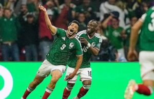 Mexico cruise past Ecuador to book World Cup Round of 16 spot