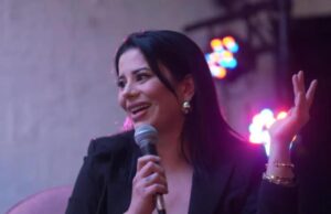 Former adult film actress sworn in as Colombian senator