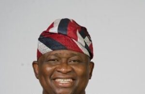 2027: Amosun backs Yayi for Ogun governorship election Amosun