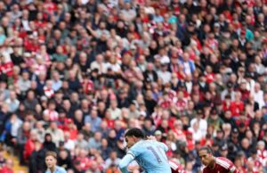 EPL: Munoz saves Iraola in Liverpool draw as Hull City extend dream start Iraola