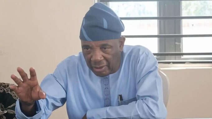 Fadahunsi__Osun_senator