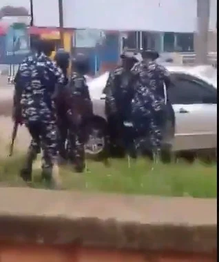 modakeke-tear-gas-incident_1786798780