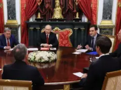 Putin holds three-hour Ukraine talks with Trump envoys