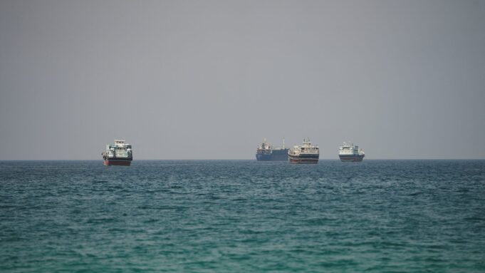 Hormuz Oil
