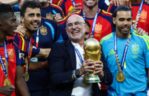 Spain coach De la Fuente gets new deal after World Cup win De la Fuente