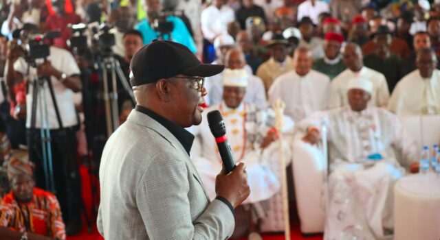 Wike to Amaechi: You spent 24 years in power without empowering your people in govt