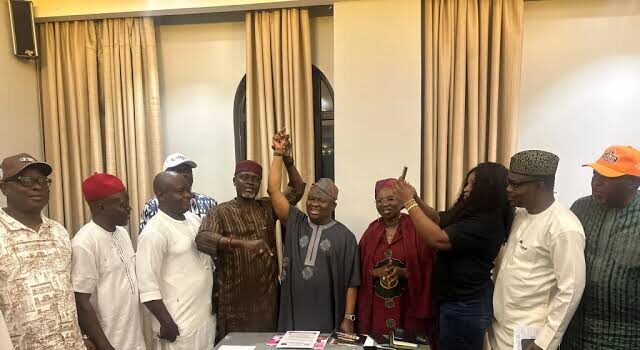 Ohanaeze Ndigbo backs Tinubu’s re-election, Adeola’s Ogun governorship bid